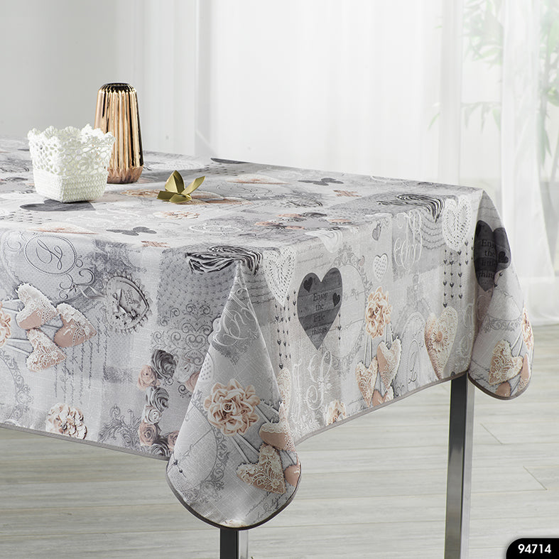 Galant Cœurs Gris – Nappe anti-tache dès 12 €
