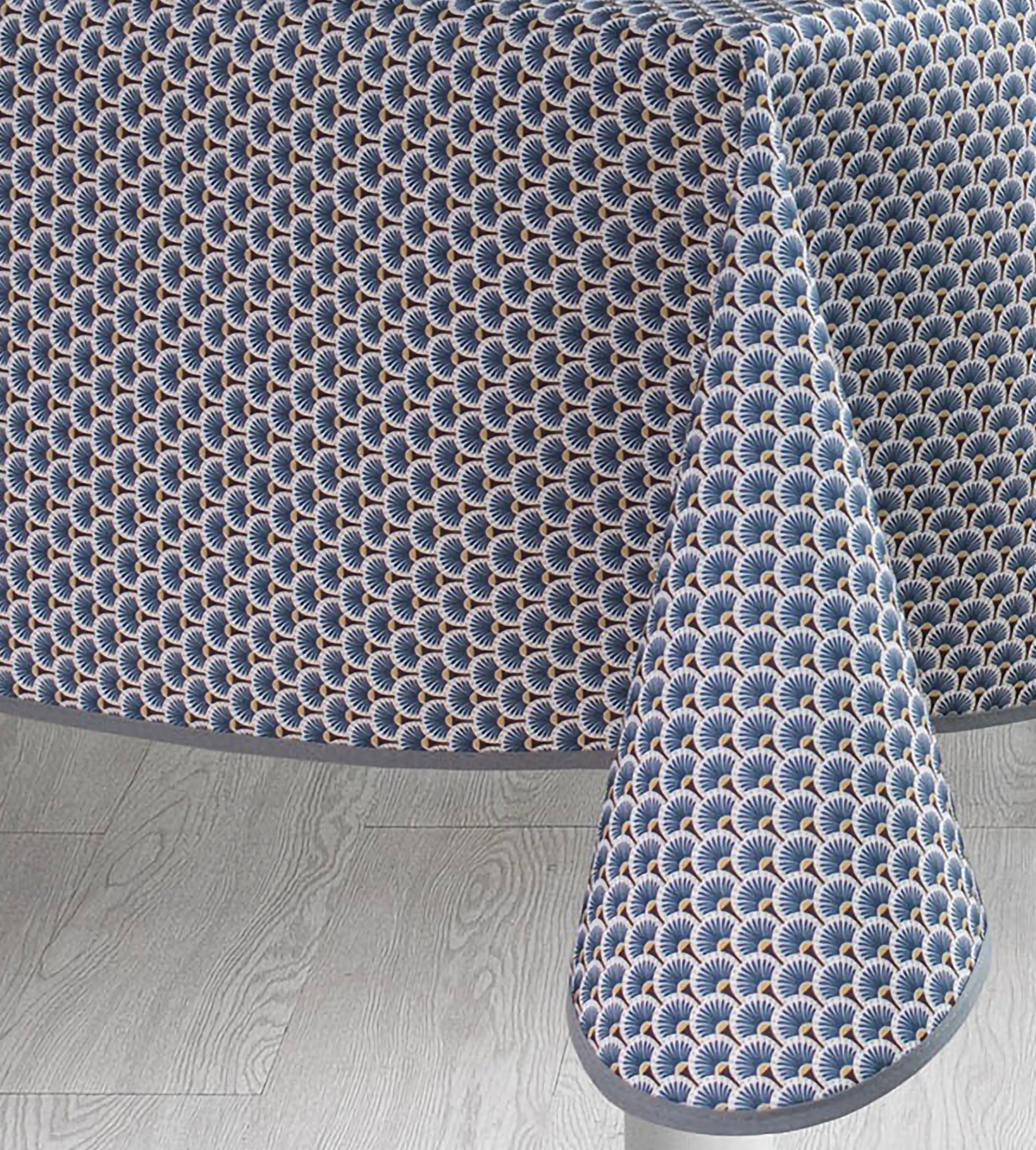 Éventail Infini ovale bleu – Nappe anti-taches 12 €