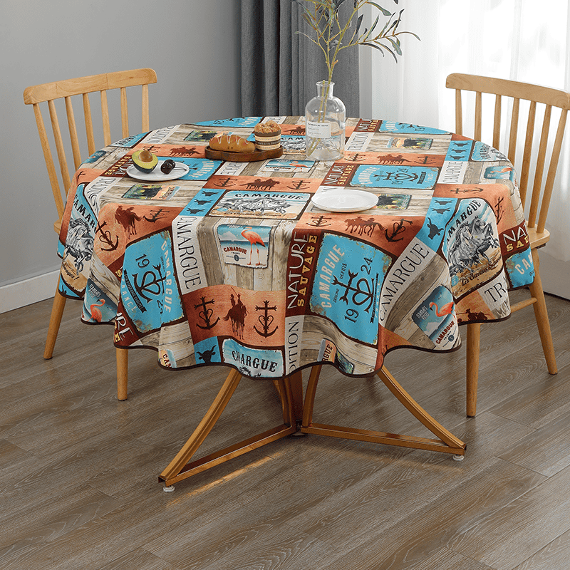 Terre de Camargue bleu – Nappe ronde anti-tache : 12 €